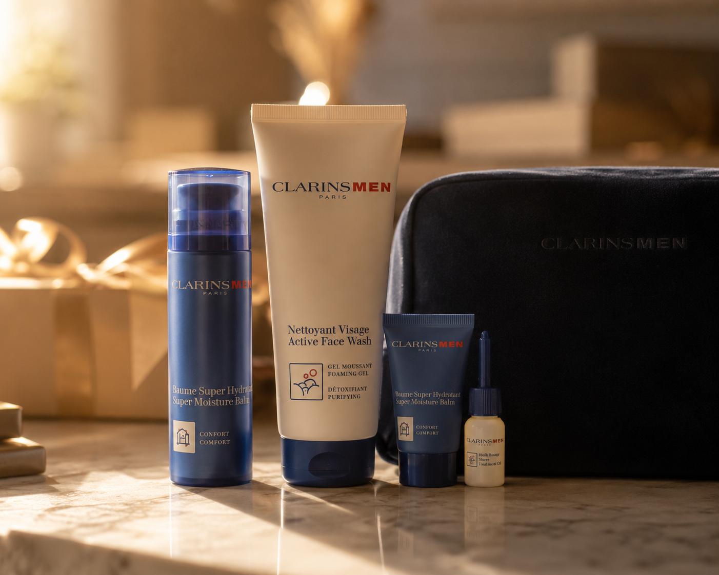 ClarinsMen Pflege-Set mit Super Moisture Balm, Active Face Wash, Shave Treatment Oil und   Kulturtasche
